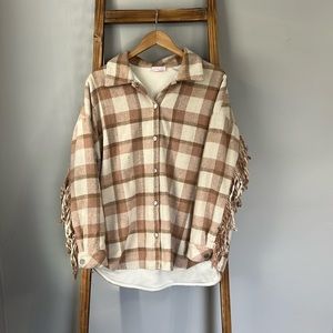 Pink Lilly Fringe shacket with snap buttons size small